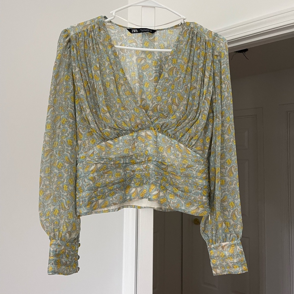 Zara Women's V-Neck Blouse - Yellow and Gray Floral